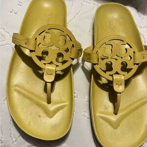 Yellow miller cloud Tory Burch sandels